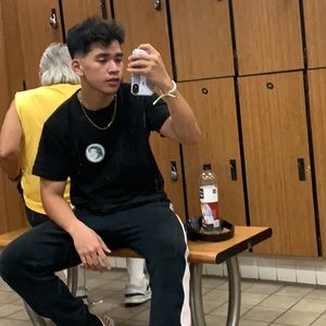 Meet your Posher, Cj